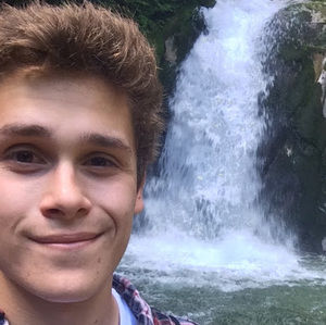 Meet your Posher, Matias